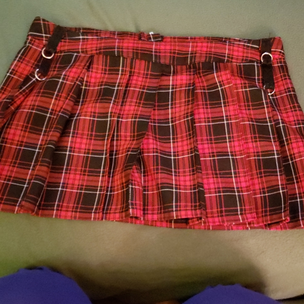 Red plaid mini skirt sz XL